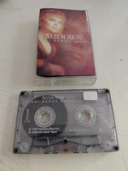 Sezen Aksu – Adı Bende Saklı - 1998 Türkiye Basım  Kaset-2.el