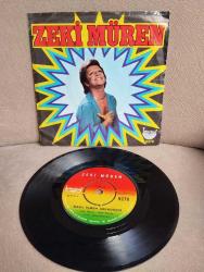 Zeki Müren – Nasıl İçmem Arkadaşım / Bir Leylâ, Bir Şirin, Bir Aslı Gibi -Türkiye Basım 45 lik Plak - Plakperest