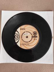 Biricik – Dermansın Gel / Aşk Bence Sen Demektir  -  1974 Türkiye Basım 45lik Plak-2.el