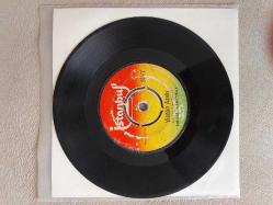 Orhan Gencebay – Vicdan Azabı / Ümitsiz Aşk - 1970 Türkiye Basım Kapaksız 45 Lik Plak