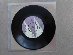 Yaşar Özel ‎– Hatıra / Duydum Ki Güzel - Kapaksız 45lik Plak