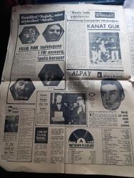 Akşam Gazetesi - Turkish Newspaper - 25 Temmuz 1970 - Süleyman Demirel basın hürriyeti bir meşaledir dedi - sansür 62 yıl önce kalkmıştı - Lozan Antlaşması'nın 47. Yıl dönümünde CHP'nin genç milletvekilleri İsmet İnönü'yü evinde ziyaret etti - Osman ikbal esrarengiz bir şekilde öldü Fotoğrafı - Tekin Erer ile Hasan Basri Albayrak meclis kulisinde dövüştü - bikinili jüri Erkek Güzeli olarak Engin Ünal'ı seçti Fotoğrafı - Devlet bakanı Turhan Bilgin bizi cezalandırmak kimsenin haddi değil dedi - Amerikan Afyon uzmanları Türkiye'ye geldi - dedem haklı çıktı yazan Çetin Altan - Abdülcanbaz çizen Turhan Selçuk - Müşerref Hekimoğlu Afrika gezisini anlatıyor - pop müzik topluluğu Frijid Pink'i 1FBI memuru bir polis koruyor Fotoğrafı - Kanat Gür ve topluluğu Fotoğrafı - Özdemir Erdoğan altın plaka kazandı fotoğraf - haftanın plakları - Sanatçı Alpay Fotoğrafı - Fenerbahçe Galatasaray Beşiktaş sezonun ilk çalışması dün yaptı - Metin Oktay galatasaraylılara başarı dilerken Fotoğrafı - Yelken