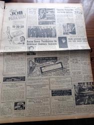 Akşam Gazetesi - Turkish Newspaper - 17 Eylül 1966 - Naaş katafalka konuldu Cemal Gürsel'e son saygı duruşu yapılıyor - hükümet yas kararı vermediği halde polis eğlence yerlerini kapattı - milli yas skandalı - Ankara orduevinde düğün yapıldı - Doktorlar Melahat Gürsel'in devamlı sigara içmesini engelleyemiyor - Süleyman Demirel'in hasta olduğu açıklandı - Kıbrıs'ta 12 Türk köyü abluka altına alındı - sahne sanatkarı Cemal Sahir ağır hasta Fotoğrafı - Amerika Türkiye'den 150 terzi istedi - Şaka mı ediyorsunuz Demirel yazan Çetin Altan - Yargıtay başkanının sözleri ve saldırılar yazan Profesör Muammer Aksoy - alarm tertibatlı Akbank banka binası hizmete açıldı - Hürrem Sultan'ın sonu ve sonrası yazan ve çizen Ratip Tahir Burak - Johnny Hallyday ne için intihara kalkıştı - Beatles grubunun kuruluşundan bu yana John Lennon ilk defa tıraş oldu Fotoğraf - Türkiye'de sporu yapılmayan yarışa katılıyoruz - motosiklet milli takımımız Yarın Bulgaristan'da yarışacak - Hüseyin Alp Altınordu'da