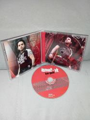 Cd İsmail YK bas gaza albümü. Orijinal. Disk 10 üzerinden 9.5 sorunsuz çalışıyor. koleksiyonluk
