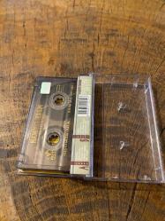 HAMİYET SEZGİN - YANARIM - KASET