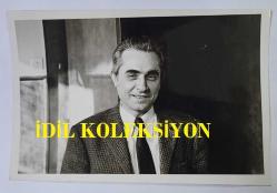 Efemera - 1970'LERDEN HÜRRİYET ALTIN MİKROFON YARIŞMASININ ORİJİNAL FOTOĞRAFI - 18 x 12 cm EBADINDA - ALTIN MİKROFON YARIŞMASI, YÖNETİCİ ERDOĞAN SAYDAM - kitantik - kitaLog