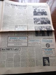 Yeni Sabah Gazetesi - Turkish Newspaper - 14 Nisan 1950 - Mareşal Fevzi Çakmak'ın tabutu Teşvikiye de oturduğu apartmandan çıkarken - Mareşal Fevzi Çakmak'ın evinde neler gördüm neler duydum - Mareşal'ın yeğeni Bay Adnan Çakmak arkadaşımıza anlatıyor fotoğraf - yüksek tahsil gençliği Mareşal Fevzi Çakmak'ın cenaze merasiminde Fotoğrafı - son 2 günlük hadiselerde 48 genç tevkif edildi 100 kişi nezaret altında 37 kişinin sorgusu yapıldı - seçim masrafı ve Marshall yardımları - Truman'a göre dünyanın durumu - vatandaş seçimler için ne düşünüyor - CHP'nin durumu İstanbul'da zorlaştı - Von Papen'in Türkiye'ye dair mühim ifşaatı Yazan Murat Sertoğlu - Mareşal Fevzi Çakmak yazan tarihçi - Osmanlı sarayı'nın son günleri yazan eski bir politikacı Yazı Dizisi - Roosevelt Churchill Stalin başbaşa yazan Amiral Leahy yazı dizisi - ticani tarikatından 7 kişi tevkif edildi - Şehir Tiyatrosu dram kısmında Deli saraylı komedi kısmında üvey kardeşler oyunu - Saray sinemasında kanlı izdivaç filmi