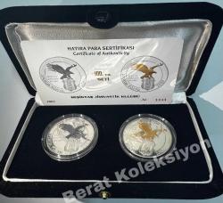 2003 Beşiktaş Jimnastik Kulübü 100. Yıl Gümüş Hatıra Para Seti - 1+1 gr Altın Kartallı Sertifikalı  (Orjinal Altın Kartallı Kadife  Kutusunda)