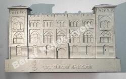 1970'Li Yıllar T.C. Ziraat Bankası - Tarihi Bina Formunda Hatıra Kumbara