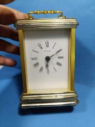 MS13----ESTYMA METAL KASA PİLLİ MASA SAATİ---ÇALIŞMIYOR