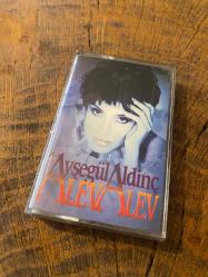 AYŞEGÜL ALDİNÇ - ALEV ALEV - KASET