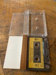 ZÜLFÜ LİVANELİ - SEÇME ESERLER 3 / FİLM MÜZİKLERİ - KASET