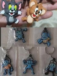 HEDİYE li anahtarlık süs set. Sevimli yaratık figür anahtarlık set yanında Tom ve Jerry figür anahtarlık süs Hediye nostalji tasarım dekor koleksiyon reklam promosyon minyatür diorama hobi
