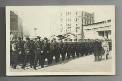 ANKARA ULUS MEYDANI'NDA ASKERİ OKUL TALEBELERİNİN YÜRÜYÜŞÜ ESKİ FOTOĞRAF...