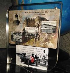 2019  ve 2020 Atatürk'ün Ankara'ya Gelişinin 100. Yıldönümü Mnh Lüks Blok Pul MIKNATISLI ŞEFFAF PLEKSİ 16X15 CM