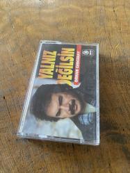 ORHAN GENCEBAY - YALNIZ DEĞİLSİN - KASET