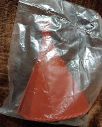 HingFat 90lar Eski bakkaliye kızılderi cadırı ve figür oyuncagı koleksiyonluk parça çadırın yan tarafi catlak