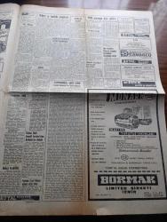 Hürriyet Gazetesi - Turkish Newspaper - 8 Şubat 1964 - Kıbrıs yine iç harbin eşiğinde - İngilizler de Kıbrıs'ta Taksim tezini benimsedi - Türk dostu Yunan siyaset adamı Sofokles Venizelos öldü Fotoğrafı - Hıfzıssıhha enstitüsü müdürü Mehmet Ali Kağıtçı kaynatmadan süt içmeyin dedi fotoğraf - Afrika'da cüceler devlerin kökünü kurutuyor - bekçilerin yerini gece polisi teşkilatı alacak - arpalık köyünü basan Rumların bir kısmı polis - İsmet İnönü yeni hadiseleri endişe ile takip ediyoruz dedi - Ruslar Kıbrıs için NATO devletlerine nota verdi - Amerikalılar İstanbul'a yeraltı geçitleri yapmak istiyor - Güneş bazen geç doğar çizen Faruk Geç - İstanbul'da bugün bu gece sinema tiyatro programı - burç falı - serbest kürsü herkese söz hakkı yöneten Tahsin Öztin - Türkan Şoray İle Rüçhan Adlı darılıp barışmayı huy edindi - Türkan Şoray ile Ekrem Boranın Kader kapıyı çaldı filminde Aşk sahnesi Fotoğrafı - Aliki Vuyuklaki ile Orhan Günşiray aynı filmde başrolde oynuyordu Fotoğrafı - müzik dünyamız