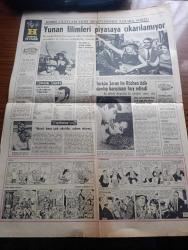Hürriyet Gazetesi - Turkish Newspaper - 8 Şubat 1964 - Kıbrıs yine iç harbin eşiğinde - İngilizler de Kıbrıs'ta Taksim tezini benimsedi - Türk dostu Yunan siyaset adamı Sofokles Venizelos öldü Fotoğrafı - Hıfzıssıhha enstitüsü müdürü Mehmet Ali Kağıtçı kaynatmadan süt içmeyin dedi fotoğraf - Afrika'da cüceler devlerin kökünü kurutuyor - bekçilerin yerini gece polisi teşkilatı alacak - arpalık köyünü basan Rumların bir kısmı polis - İsmet İnönü yeni hadiseleri endişe ile takip ediyoruz dedi - Ruslar Kıbrıs için NATO devletlerine nota verdi - Amerikalılar İstanbul'a yeraltı geçitleri yapmak istiyor - Güneş bazen geç doğar çizen Faruk Geç - İstanbul'da bugün bu gece sinema tiyatro programı - burç falı - serbest kürsü herkese söz hakkı yöneten Tahsin Öztin - Türkan Şoray İle Rüçhan Adlı darılıp barışmayı huy edindi - Türkan Şoray ile Ekrem Boranın Kader kapıyı çaldı filminde Aşk sahnesi Fotoğrafı - Aliki Vuyuklaki ile Orhan Günşiray aynı filmde başrolde oynuyordu Fotoğrafı - müzik dünyamız