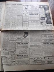 Hürriyet Gazetesi - Turkish Newspaper - 29 Şubat 1964 - Rauf Denktaş katliamla anayasa değişmez dedi - Rus manevrası güvenlik konseyi toplantısında akamete uğradı - Numan Menemencioğlu Rusları taraflar arasına nifak sokmakla suçladı - Yunan birlikleri hazırlık yapıyormuş - Yunan devlet radyosu BBC'yi boykot etti - İlk Rus uçağı Lefkoşa'da bayram havası ile karşılandı - kaymakam Ali Yalçın hastanede oturak alemi tertiplemiş - Amerikan başkanı Johnson bir kanalın açılış töreninde iken sabotaj yapıldı - 8 yaşındaki kız doğum yapacak Fotoğrafı - Güneş bazen geç doğar çizen Faruk Geç - Serbest kürsü herkese söz hakkı yöneten Tahsin Öztin - Migros Kasap Teşvikiye mağazası - İsmet İnönü'nün beyanatı - Susuz yaz filminde Hülya Koçyiğit Ve Ulvi Doğan Fotoğrafı - Ajda Pekkan 4 ayda 4 Film çevirmiştir Fotoğrafı - Kimlik Kartı Gönül Yazar Fotoğrafı - Fikret Hakan artık kadın yerine kitapları tercih edeceğim dedi Fotoğrafı - İstanbul'da 15 şarkı - sinemada kulis - filmciler ucuz film yapacak