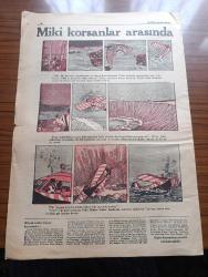 Ulus Çocukları Gazetesi - Turkish Newspaper - 8 Mayıs 1938 - sevgili çocuklara - büyük şefimiz Atatürk 19 Mayıs'ın 19. günü Samsun ayak basmıştı - 19 Mayıs Gençlik ve Spor bayramından fotoğraflar - 19 Mayıs şiiri - çocuklara masal küçük Yılmaz'ın tavşanları - bu oyunu biliyor muydunuz hayvan kuş balık - Tagordan çocuk şiirleri Gemici - rozet biriktiren küçük oyunculara - yeni bilmecemiz - bilmece ve boyamacalarımızdan hediye kazanan okuyucularımızdan soldan sağa sıra ile Ankara birinci ortaokulundan 81 Rıfkı Özbay Ankara Necati okulundan 127 Özer Özkök Antalya kale kapısından Harputlu yanında Mehmet Yalçın Elazığ ortaokulundan 514 Hamit Tezcan Diyarbakır Süleyman Nazif okulundan 61 Tevfik inan Zonguldak Yeniyol okulundan 166 Şensoy Ankara okuyucularımızdan P.Tamyecel İstanbul Üsküdar birinci ortaokulundan 64 Erdoğan Mengü Fotoğrafı - Miki Mouse korsanlar arasında karikatür - matbaa takımı kazananlar Ankara Atatürk okulu'ndan Sevim Timagur - büyük cep defteri kazanan İhsan Ünal