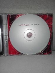 Cd Şebnem Ferah Can kırıkları albümü. Orijinal. 2005 Pasaj. Disk 10 üzerinden 9. Sorunsuz çalışıyor. Koleksiyonluk