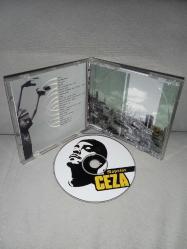 Cd Ceza rapstar albümü. Orijinal. Disk 10 üzerinden 9 Sorunsuz çalışıyor koleksiyonluk.