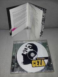 Cd Ceza rapstar albümü. Orijinal. Disk 10 üzerinden 9 Sorunsuz çalışıyor koleksiyonluk.