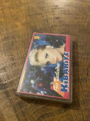 KİBARİYE - BİR TUTKUDUR KİBARİYE - KASET