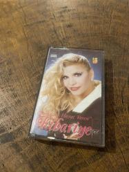 KİBARİYE - ŞARKILARA HAYAT VEREN KİBARİYE - KASET