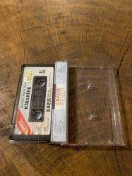 KİBARİYE - ŞARKILARA HAYAT VEREN KİBARİYE - KASET