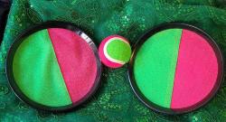 LOT.14 » YAPIŞKANLI RAKETLİ  TENİS OYUNU. PLAJLARIN VAZGEÇİLMEZİ.