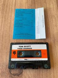 Tom Scott - Them Changes Kağıt Baskı Kaset