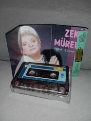 Kaset Zeki Müren Dilek Çeşmesi Albümü. Orijinal 1990 dönem Kağıt Baskı sorunsuz çalışıyor tertemizkoleksiyonluk