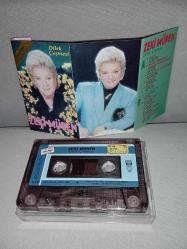 Kaset Zeki Müren Dilek Çeşmesi Albümü. Orijinal 1990 dönem Kağıt Baskı sorunsuz çalışıyor tertemizkoleksiyonluk