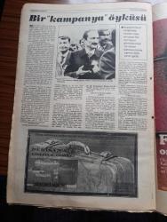 Cumhuriyet Dergi Gazetesi - Turkish Newspaper - 4 Haziran 1979 - Bülent Ecevit'i kızdıran kampanyanın öyküsü - Ne yiyoruz ne içiyoruz - makyajda Dünya dördüncüsüyüz - Ve Yine IMF - Dışişleri Bakanı Profesör Gündüz Ökçün - bir piyano maratoncusu Sovyet piyanisti Richter - porno salgını tüm dünyayı sardı - Cannes şenliği ve çıplaklar fotoğraf - et ve balık kurumu görevi sorunları - süt en gerekli besin - SEK İzmir fabrikası - Elvan gazozları - balık pazarında a'dan z'ye her şey satılıyor Fotoğrafı - Tariş zeytinyağları - ağzının tadını bilen bir sofra üstadı Mahmut Baler Fotoğrafı - lahmacunun yükselişi - 1979 Avrupa besin ödülü alan ETİ - bira kola gazoz savaşı - ünlü sanatçı Muazzez Abacı ile yine ünlü kabadayı Hasan Heybetli ilişkisi Fotoğrafı - Schweppes gazoz - Jane Fonda'nın yatak odası ve FBI - Filiz makarna - Besin Üstün Piliç - bakkalın kızı Margaret Thatcher İngiltere başbakanı Fotoğrafı - uzayda soğan da yetiştirildi - Efes Pilsen Bira - Komili - Pınar Süt ürünleri - Gima