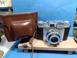 F11-----ÇANTALI BRAUN NÜNBERG ANALOG FOTOĞRAG MAKİNASI