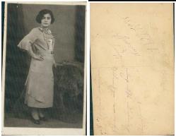 1935 Tarihli Arkası Yazılı Stüdyo Fotoğrafı