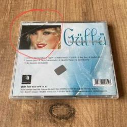 Güllü - Hayatımın Yanlışı Cd ( Jelatinli - Ambalajında ) ( İşaretli fotoğrafta, ön kapakta çatlaklar var)