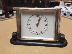 SLAVA – Sovyet Dönemi Mekanik Masa / Alarm Saati (11 Jewels) Bakım İstiyor, Ön cam yok