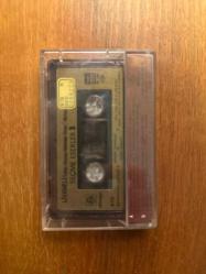 Zülfü Livaneli Seçme Eserler 5: Eşkiya Dünyaya Hükümdar Olmaz - Merhaba / Kaset  - Göksoy 1988 (Sarı Bandrollü)