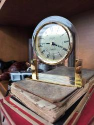 Pirinç Kasa Masa Saati