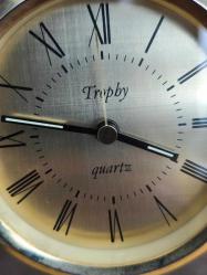 Pirinç Kasa Masa Saati