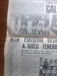 Hürriyet Gazetesi - Turkish Newspaper - 30 Aralık 1973 - Naim Talu başbakanlık görevine devam edecek - Fahri Korutürk'le görüşen Başbakan kabine için temaslara başlayacak - İsmet İnönü'nün heykelini parçalanmış ve başsız olarak bulduk - işte İsmet İnönü heykelinin bugünkü durumu Fotoğrafı - iki elin bomboş kaldı diyen Mevhibe İnönü televizyonu seyrettikçe ağladı - Taksim meydanı'na dikilecek İsmet İnönü heykeli bir barakada parçalar halindeydi Fotoğrafı - bu heykeli dünyaca ünlü heykeltraş Rudolf Belling yapmıştı - Ali Esin'e göre hava durumu - serbest kürsü herkese söz hakkı yöneten Tahsin Öztin - İzmir milletvekili Şinasi Osma üniversite mezunlarına askerlik yapmadan devlet dairesinde iş verilmeli dedi - Paris'te yakalanan 10 Türk'ün kimlikleri hala Türkiye'ye bildirilmedi - Türkiye Halk Kurtuluş Cephesi Savaşçıları - Aydın'da bir belediye başkanlık seçimi iptal edildi 20 kişi gözaltında - Bursa'da bir caddeye İnönü adı verilmesi teklifine AP ve Milli Selamet Partililer karşı çıktı