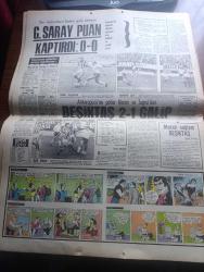 Hürriyet Gazetesi - Turkish Newspaper - 29 Ekim 1973 - Cumhuriyetin 50. Yılı - 4 ülke devlet başkanının Hürriyet aracılığıyla Türk milletine 50. Yıl mesajı fotoğraflar - Hürriyet'in 50. Yıl armağanı Türk ünlüleri heykel müzesi açıldı fotoğraf - Ankara'da Cumhuriyet Bayramı törenleri - Mısır Türkiye'den Amerikan uçakları için bilgi istedi - liderlerle görüşen Bülent Ecevit demokratik rejimi aksatmadan yürüteceğiz dedi fotoğraf - Süleyman Demirel rejim işledikçe problem çözülür dedi - 50. Yılda Türk işçisinin dev eseri Boğaz Köprüsü açılıyor fotoğraf - köprüden geçecek otobüslerin güzergahı belli oldu - Boğaz köprüsü'nün kuralları - cumhuriyetin 10. Yıl şenlikleri 3 gün 3 gece sürmüştü Fotoğrafı - 10. Yıl marşı - ölüme meydan okuyan artistler John Wayne Douglas Fairbanks Burt Lancester Fotoğraflar - televizyonda bugün - bir devrin romanı yazan Halide Nusret Zorlutuna Yazı Dizisi - Cumhuriyetimizin 50. Yılın sebebi ile Süleymaniye Camisinde mahya Fotoğrafı - tekel binasında sigara kulesi