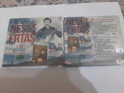NEŞET ERTAŞ  MAPUSHANELERE GÜNEŞ DOĞMUYOR-GÖNÜL NE GEZERSİN İKİLİ  CD  JELATİNLİ