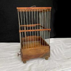 Ahşap Kuş Kafesi