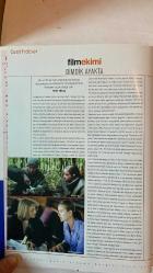 ALTYAZI AYLIK SİNEMA DERGİSİ - TARİH: EKİM 2003 SAYI: 22 - ALTIN PORTAKAL 40. YIL ÖZEL EKİ - GİZEMLİ NEHİR - KİRLİ TATLI VİZYON - MATRIX REVOLUTIONS - KARAYIP KORSANLARI - BARBARLARIN İSTİLASI - BEKLEME ODASI - KISA VE ACISIZ - İNŞAAT - NEW YORK FILM FESTIVALI - FİLMEKİMİ DİMDİK AYAKTA - THE DREAMERS - THE INTOLERABLE CRUELTY - DOGVILLE - ÇAMUR - AMERİKAN PASTASI: DÜĞÜN - ÇILGIN İKİLİ - AFİLİ DELİKANLI - SEVİYOR SEVMİYOR - SON EFSANE: COMANDANTE - ASMALI KONAK - İTALYAN İŞİ - BOX 507 - ÖLÜM OYUNU - MUHTEŞEM KAHRAMANLAR - GİZEMLİ BİR EFSANE: CLINT EASTWOOD - ÇAMUR BİR YENİDEN DOĞUŞ FİLMİ - ÇAMUR'DAN KARDEŞ MANZARALARI - OLIVER STONE'UN KÜBA TAKINTISI - AFİLİ DELİKANLI İSTİM ÜSTÜNDE - VİZYON ÖTESİ - SIRADIŞI JACQUES TATI - POLAR FİLMLERİ - POLAR'IN KORİDORLARINDA KOVALAMACA - POLİTİK SİNEMADA İDEALİZM - BOĞAZİÇİLİ YÖNETMENLER - 27. MONTREAL FILM FESTİVALİ - 9. GEZİCİ FESTİVAL - SARAYBOSNA FILM FESTİVALİ - GÖRSEL KÜLTÜRÜN GÖRSELLİĞİ - LXG - %100 BARIŞ PROJES -  TAM TAKIM EKSİKSİZ 96 SAYFA