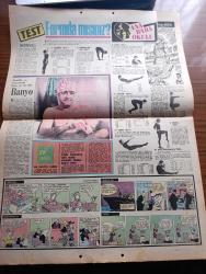 Hürriyet Gazetesi - Turkish Newspaper - 26 Ocak 1973 - Adalet Partisi ortak grubunda Süleyman Demirel konuştu devletin başına seçimle gelinir - sıkıyönetim 9 ilde 2 ay daha uzatıldı - Zonguldak ve Sakarya'da sıkıyönetim kaldırıldı - meclisten notlar - Savaş bitti ama Kuzey Vietnam pazar gününe kadar taarruzu sürdürecek - Onassis'in oğlunun uçağı sabotaj sonucu mu düştü fotoğraf - et balık kurumunda greve gidilecek - Kıbrıs'ta görüşmeler bugün başlıyor - Rauf Denktaş yeni bir kriz eşindeyiz Fotoğrafı - Good Year'de anlaşma oldu - Nihat Erim'in annesi Macide Erim vefat etti - televizyonu tenkit eden 4 saatlik açık oturum ilgiyle izlendi - Tarkan yazan ve çizen Sezgin Burak - geriye bakmayacağım yazan ve çizen Faruk Geç - OMO daha beyaz yıkar - test formda mısınız - Ana Baba Okulu - bizimkiler çizen Sezgin Burak - Dedektif Nik karikatür - sinirlilik ve yorgunluğa karşı en iyi ilaç Banyo - Türk Ticaret Bankası - bulmaca - püf noktası hazırlayan Leyla Soykut - Golden dikiş makineleri