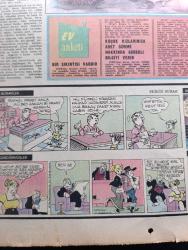 Hürriyet Gazetesi - Turkish Newspaper - 26 Ocak 1973 - Adalet Partisi ortak grubunda Süleyman Demirel konuştu devletin başına seçimle gelinir - sıkıyönetim 9 ilde 2 ay daha uzatıldı - Zonguldak ve Sakarya'da sıkıyönetim kaldırıldı - meclisten notlar - Savaş bitti ama Kuzey Vietnam pazar gününe kadar taarruzu sürdürecek - Onassis'in oğlunun uçağı sabotaj sonucu mu düştü fotoğraf - et balık kurumunda greve gidilecek - Kıbrıs'ta görüşmeler bugün başlıyor - Rauf Denktaş yeni bir kriz eşindeyiz Fotoğrafı - Good Year'de anlaşma oldu - Nihat Erim'in annesi Macide Erim vefat etti - televizyonu tenkit eden 4 saatlik açık oturum ilgiyle izlendi - Tarkan yazan ve çizen Sezgin Burak - geriye bakmayacağım yazan ve çizen Faruk Geç - OMO daha beyaz yıkar - test formda mısınız - Ana Baba Okulu - bizimkiler çizen Sezgin Burak - Dedektif Nik karikatür - sinirlilik ve yorgunluğa karşı en iyi ilaç Banyo - Türk Ticaret Bankası - bulmaca - püf noktası hazırlayan Leyla Soykut - Golden dikiş makineleri